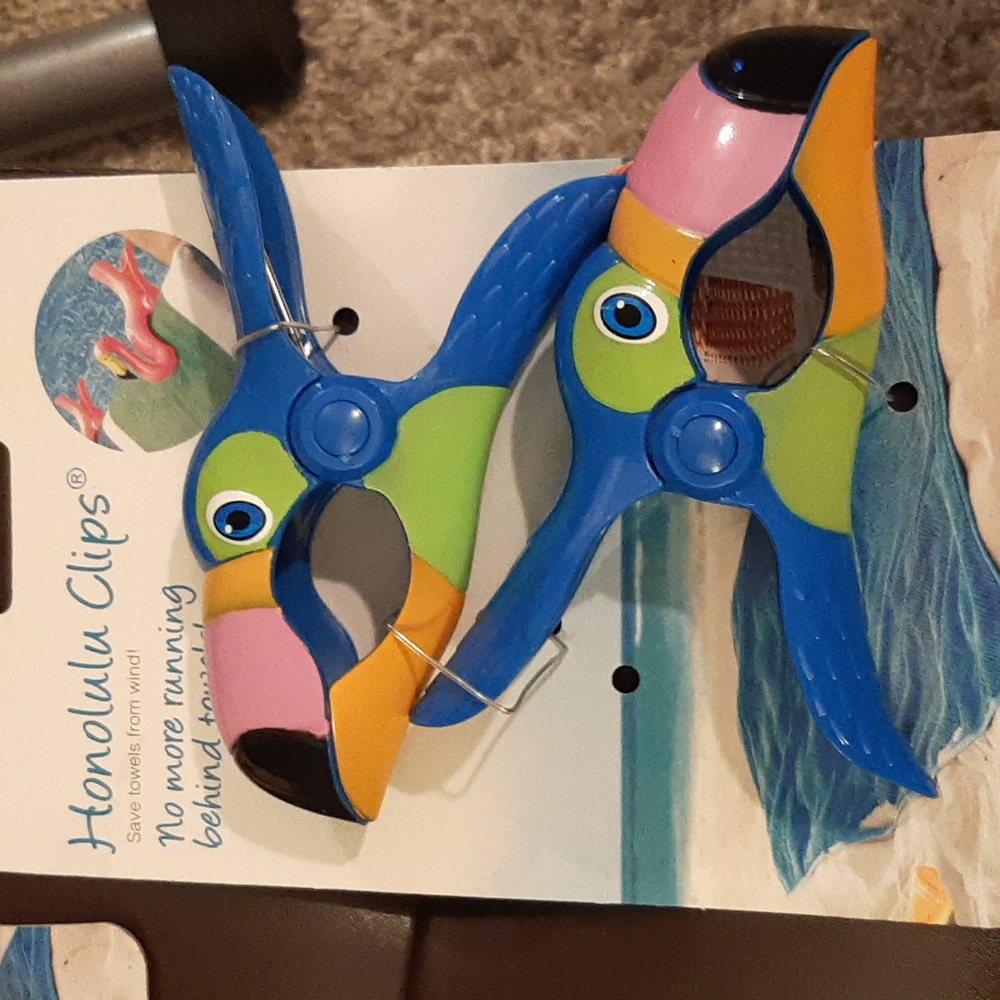Fun Summer Bundle - Towels, ice tray, clips